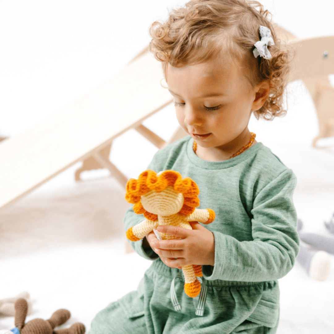 bebemoss.com toy Leo the lion-mini handmade by moms  gifts with purpose